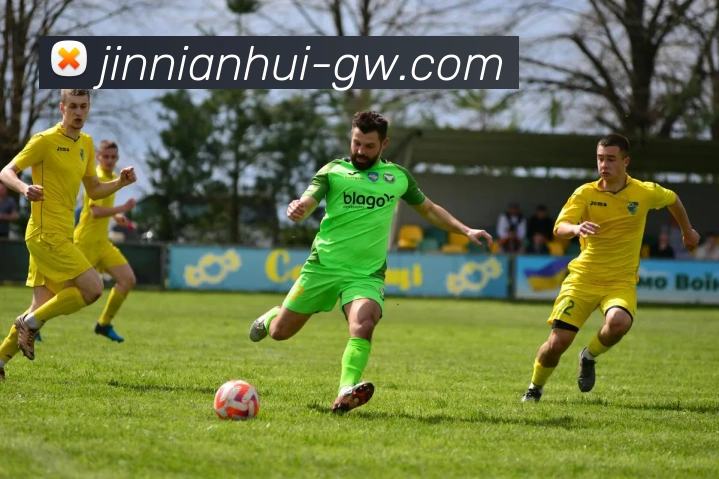 多特蒙德为留住施洛特贝克愿意支付1400万欧年薪以增强后防实力